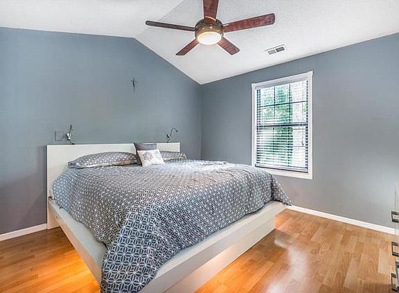 4th image of 2306 Canyonlands Dr APT E