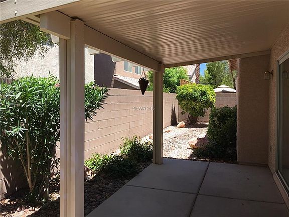 2nd image of 980 Whispering Grove Ave