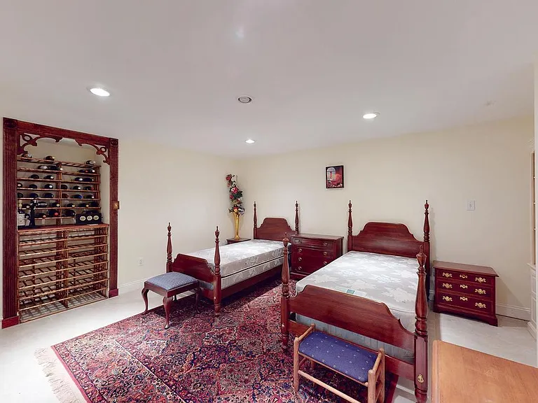 9710 Middleton Ridge Rd #BASEMENT — Photo 21