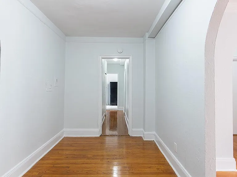 158 S Harrison St — Photo 8
