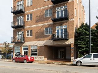 4037 N Pulaski Rd APT 2B, Chicago, IL 60641