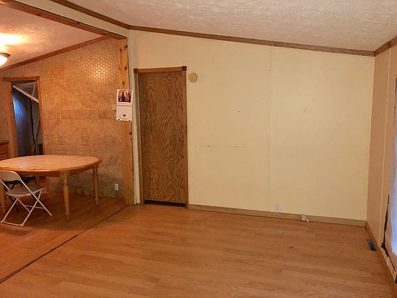 5th image of 2657 Meadowlark St