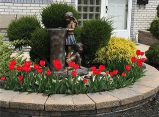 5 Drum St, Iselin, NJ 08830