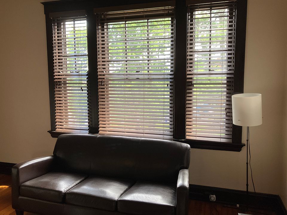 Living room street view