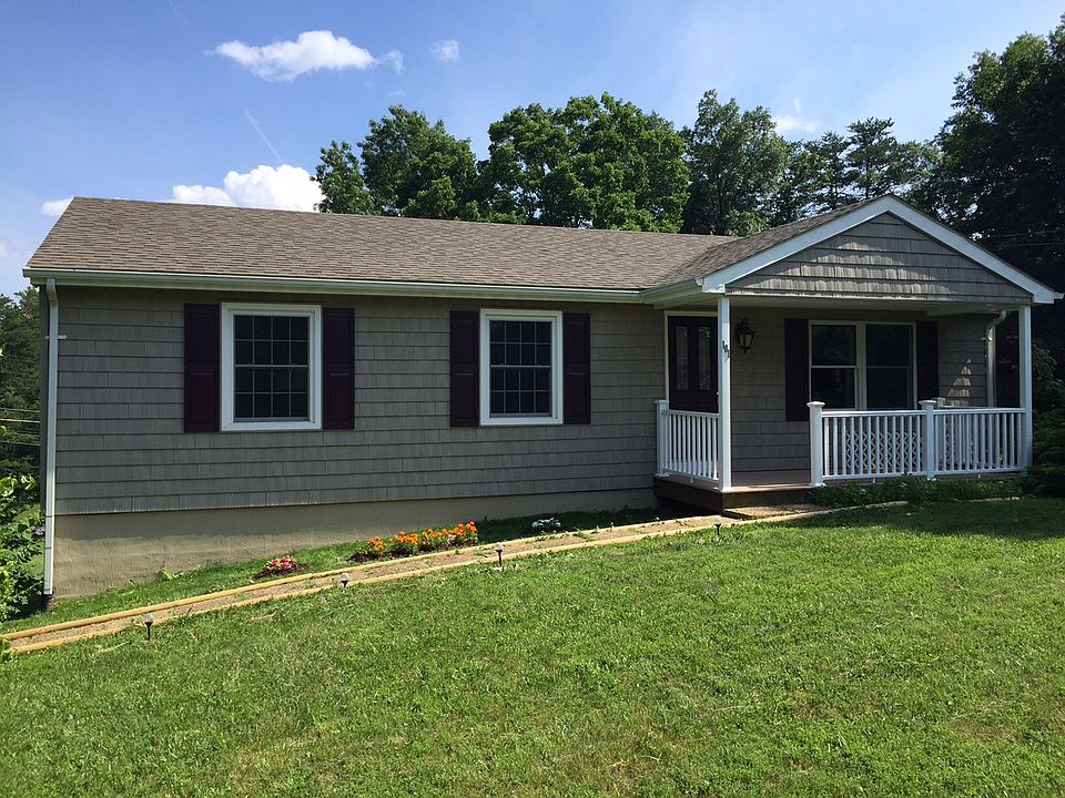 1st image of 101 Greenwood Ct