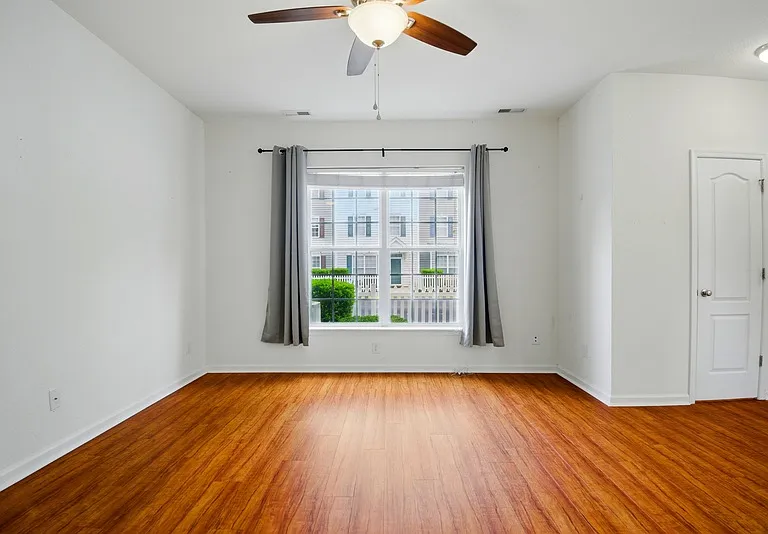 1301 Teton Cir — Photo 17