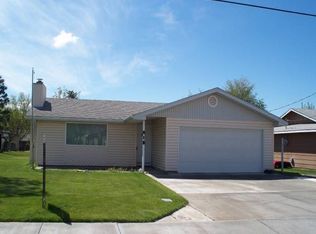 918 E Ridgeway Ave, Hermiston, OR 97838