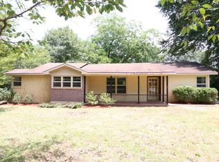 5836 Meadows Dr, Macon, GA 31216