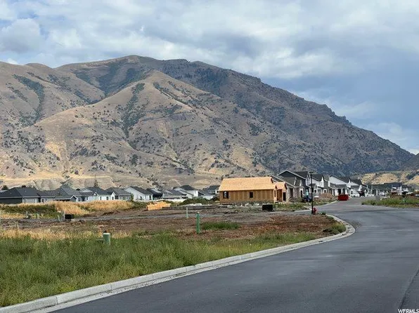 368 S 600 E, Hyrum, UT 84319