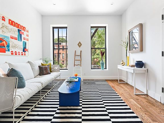4th image of 206 Lexington Ave #Residence-