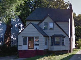 977 Rushleigh Rd, Cleveland Heights, OH 44121