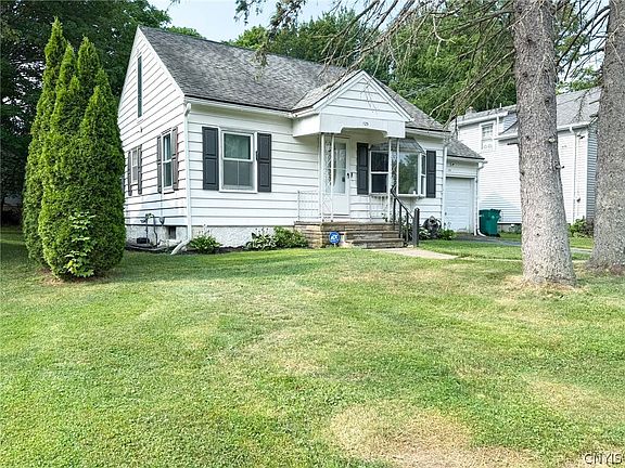 2nd image of 125 Merritt Pl