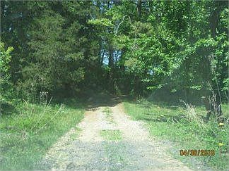 2nd image of 3213 Horseshoe Bend Rd