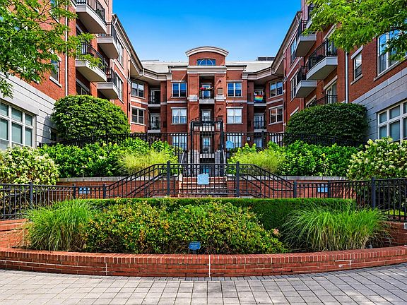 5th image of 15 Warren St APT 116