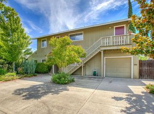 908 Singingwood Rd, Sacramento, CA 95864