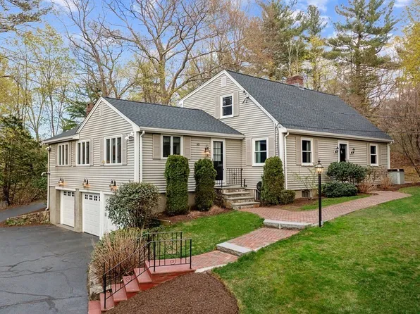 65 Charles River St, Needham, MA 02492