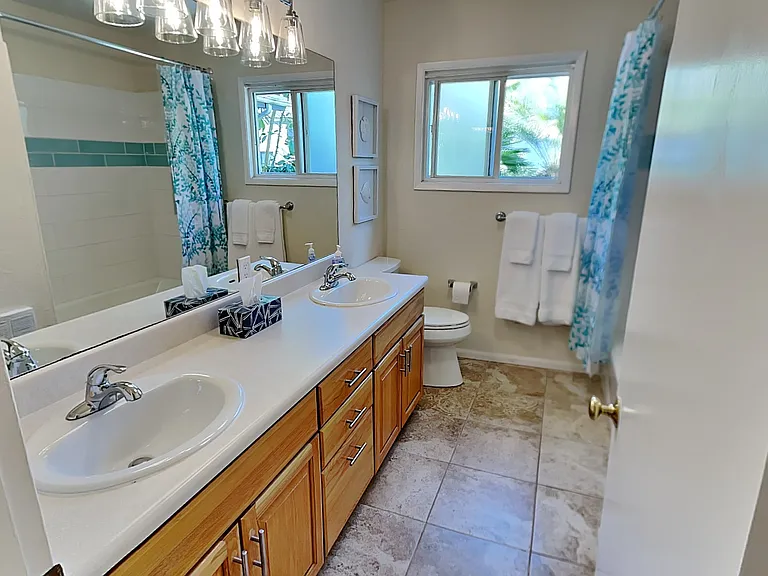 3712 Riviera Dr — Photo 22