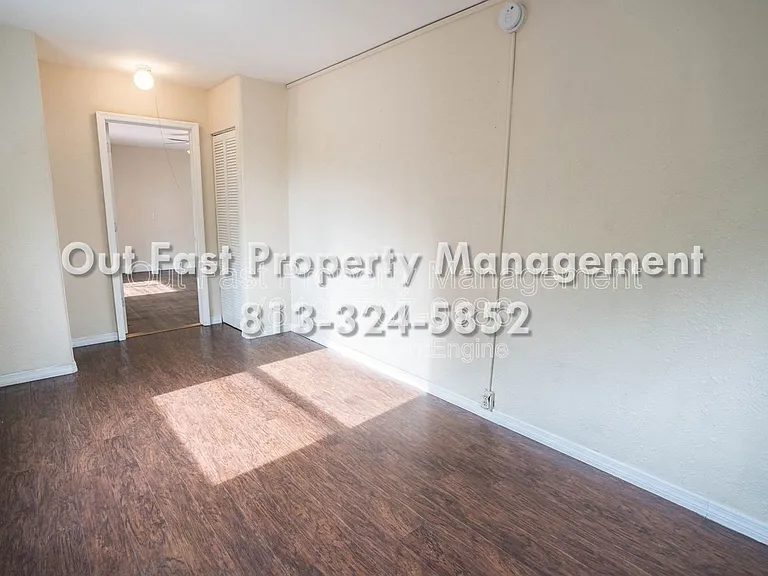 537 2nd St N #B — Photo 19