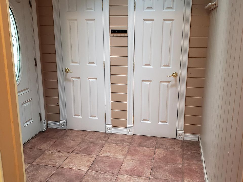 1st image of 304 Parkwood St