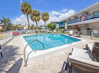 3221 SE 12th St #A9, Pompano Beach, FL 33062