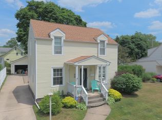 2105 Eastlawn Pkwy, Erie, PA 16510