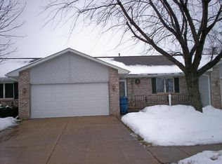 204 N Russell Ave, Geneseo, IL 61254