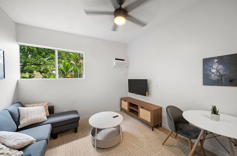 Building Photo - 152 Kapaka St #B