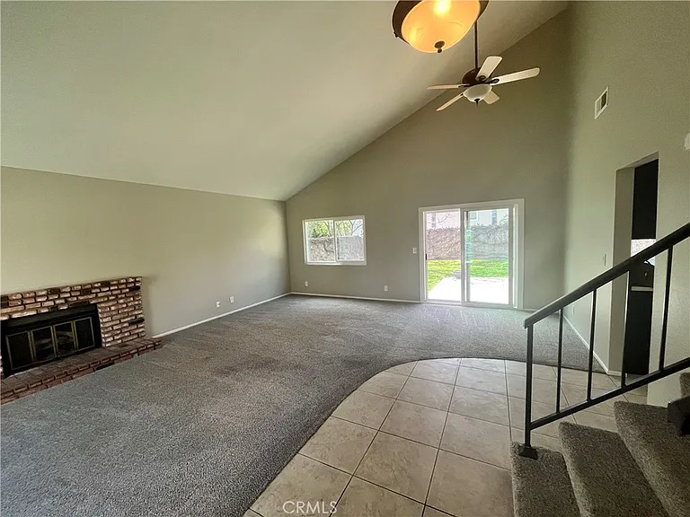 2265 Jasmine Ave — Photo 3
