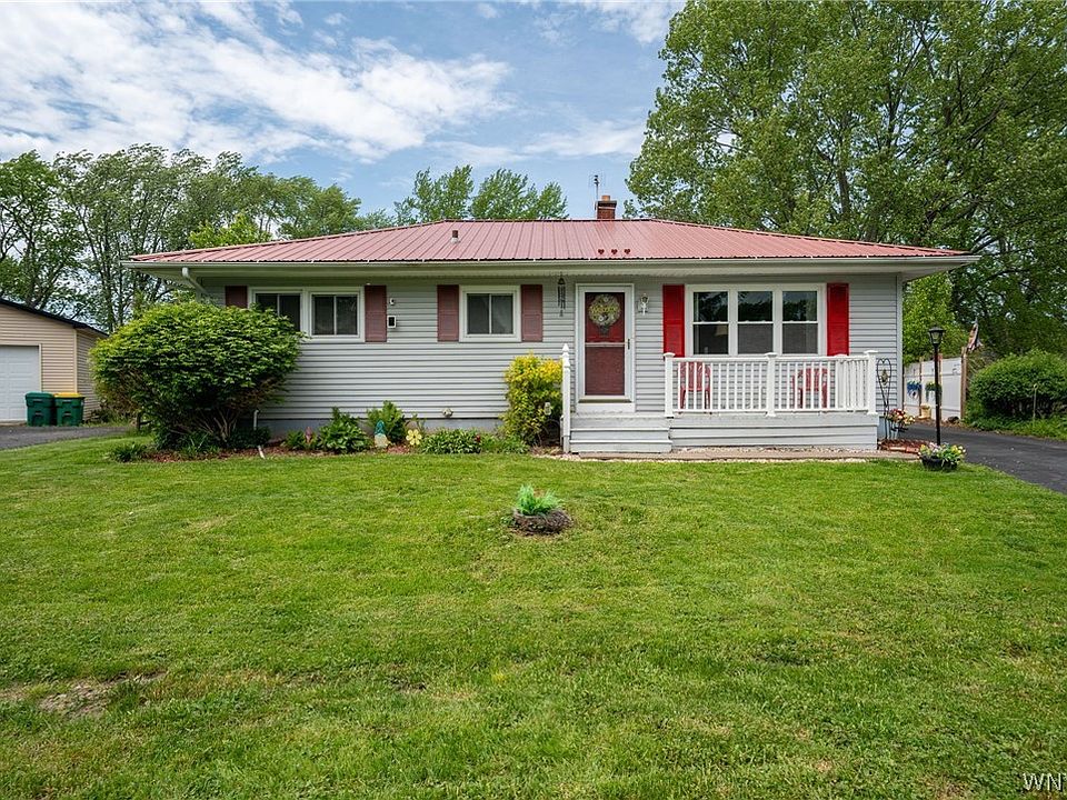 1st image of 6453 Cloverleaf Dr