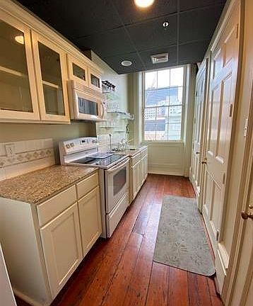 4th image of 600 Julia St #3