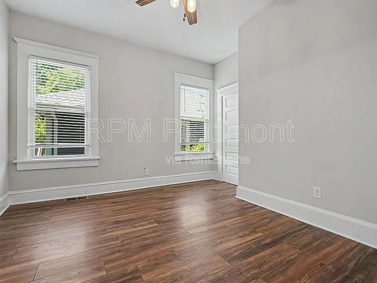 706 Catherine St SW — Photo 12