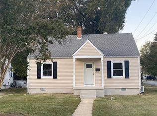 300 Plumtree Ave, Colonial Heights, VA 23834