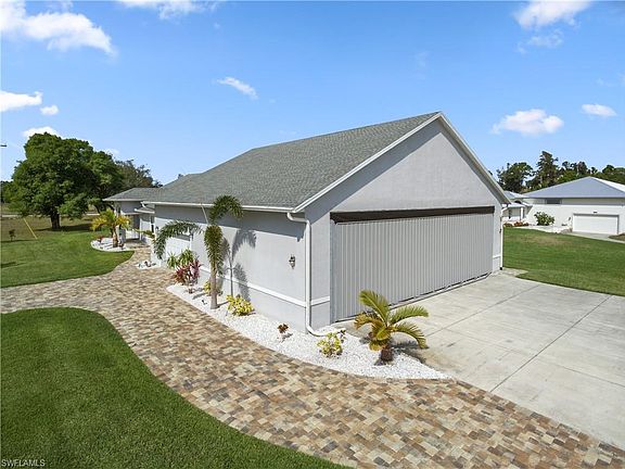 3rd image of 6990 Circle Dr
