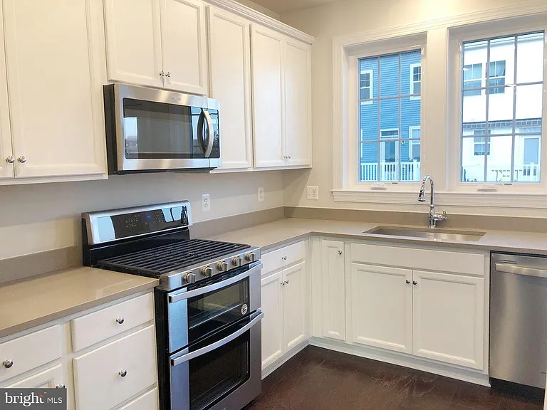 13003 Martz St — Photo 11
