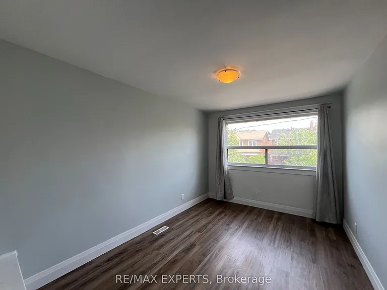 366 Lauder Ave #2 — Photo 12