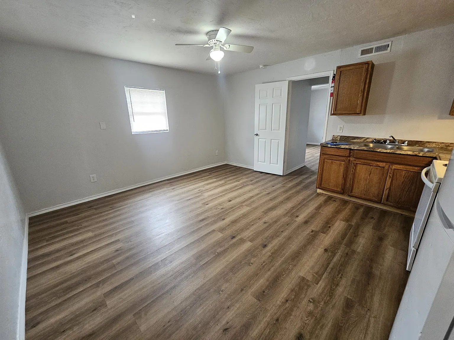 Bali Apartments — Photo 2