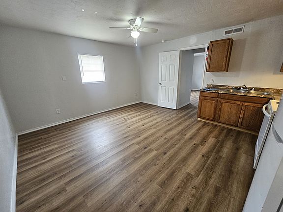 2nd image of 1120-1122 N Tela Dr #17