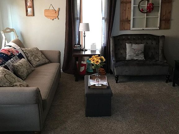 2nd image of 1078 Westview Ave