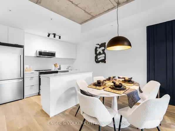 1655 Carling Ave, Ottawa, ON