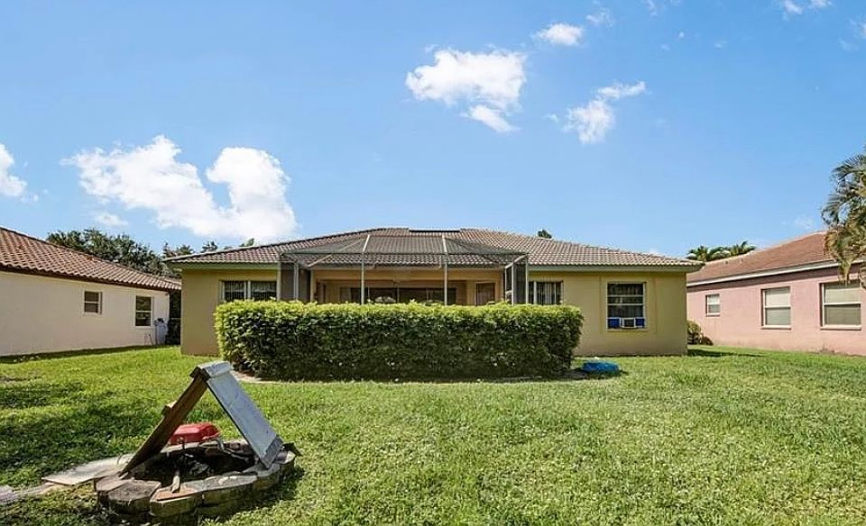 2nd image of 14530 Indigo Lakes Cir