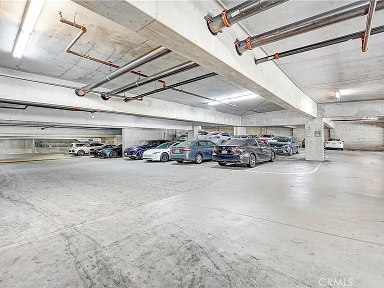 645 W 9th St #314 — Photo 20