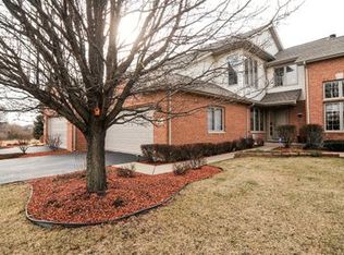 6629 Pond View Dr, Tinley Park, IL 60477