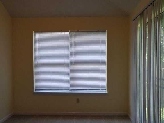 5th image of 115 Willow Bluff Dr