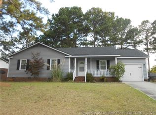 1190 Butterwood Cir, Fayetteville, NC 28314