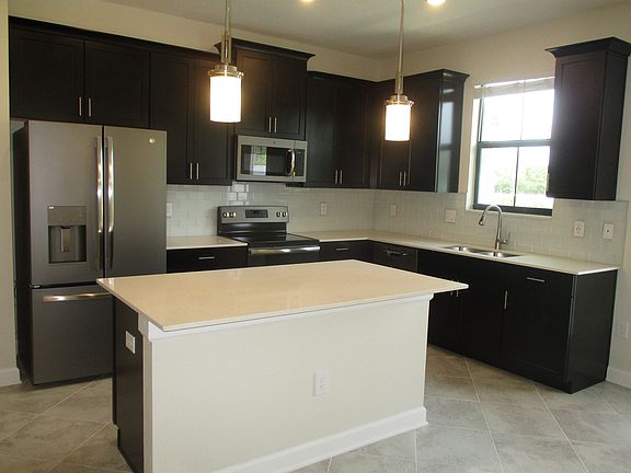 4th image of 11420 Whistling Pine Way