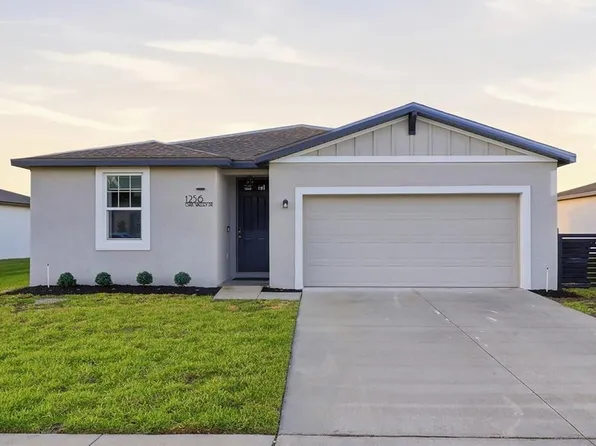 1256 Oak Valley Dr, Auburndale, FL 33823
