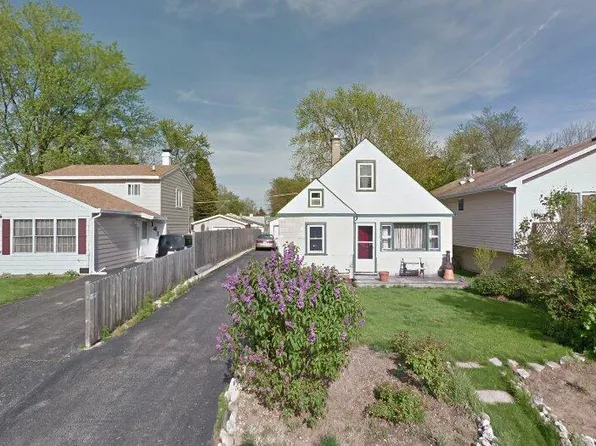 1417 Ridgeway St, Round Lake, IL 60073