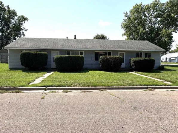 101-103 E 16th St, Yankton, SD 57078