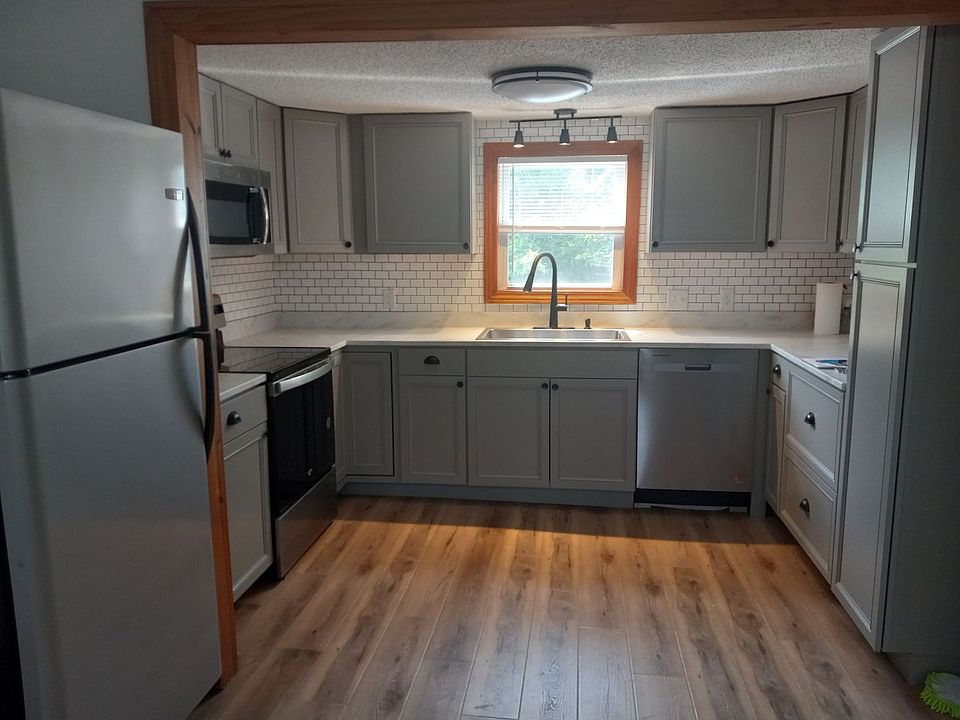 Broadway Avenue, 556 Apartment Rentals South Haven, MI Zillow