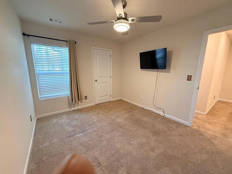 532 Ruths Dr — Photo 11